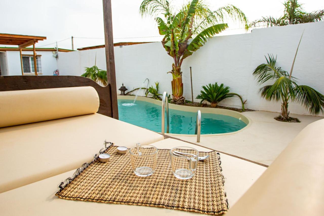Villa Tokio Con Jacuzzi Y Piscina Privada Chiclana de la Frontera Kültér fotó